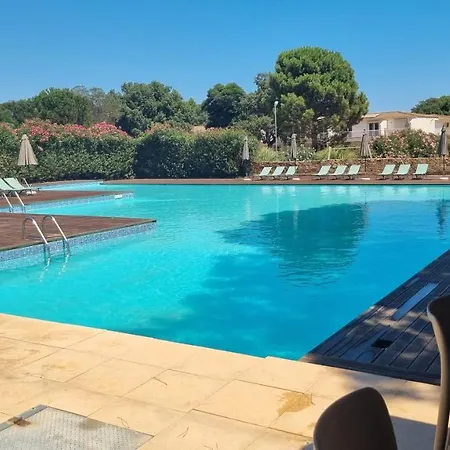 Fiori Di Cala Rossa: Beachfront Studio with Pool Access Lecci Exterior photo