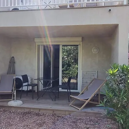 Fiori Di Cala Rossa: Beachfront Studio with Pool Access Lecci Exterior photo