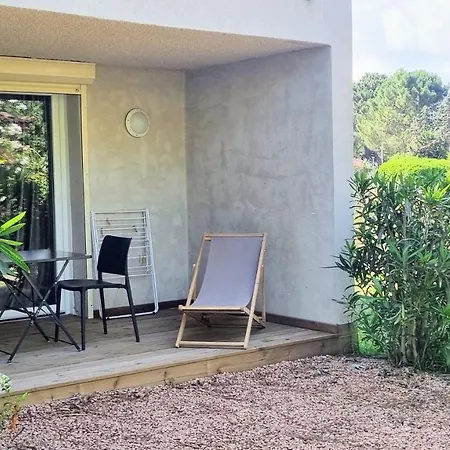 Fiori Di Cala Rossa: Beachfront Studio with Pool Access Lecci Exterior photo