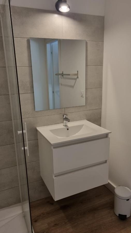Fiori Di Cala Rossa: Beachfront With Pool Access * Lecci
