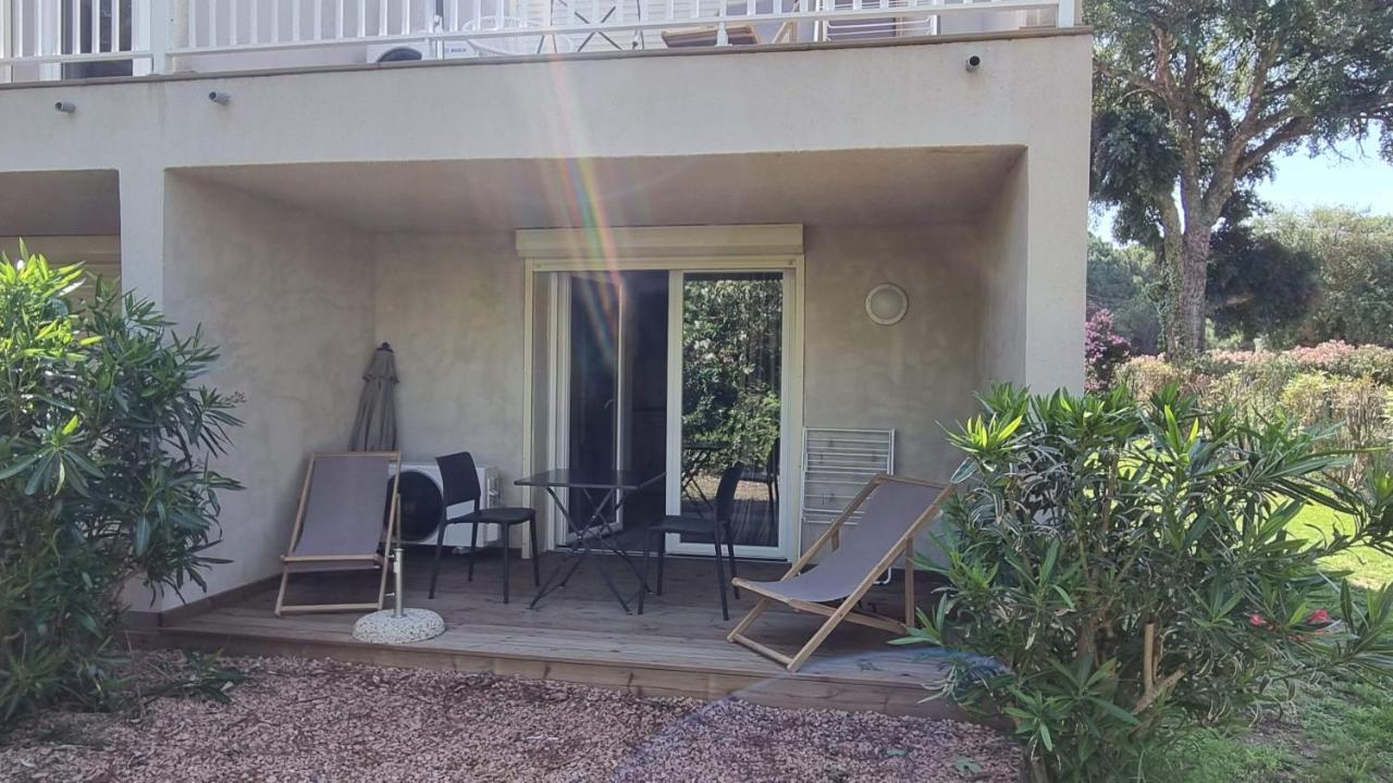 Fiori Di Cala Rossa: Beachfront With Pool Access * Lecci